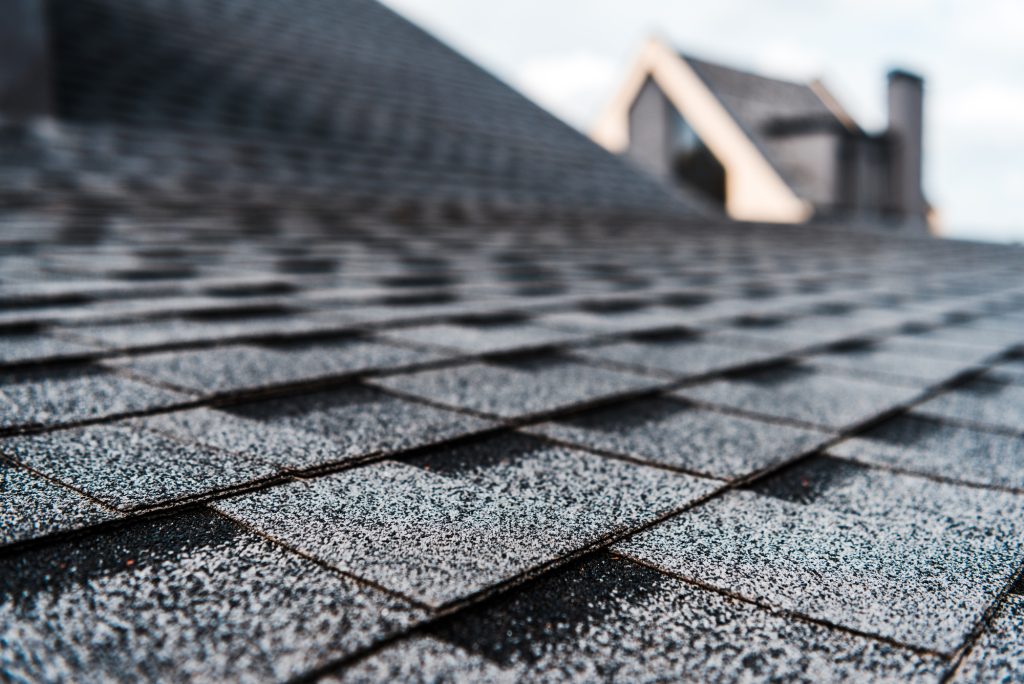 Shingle roof tiles